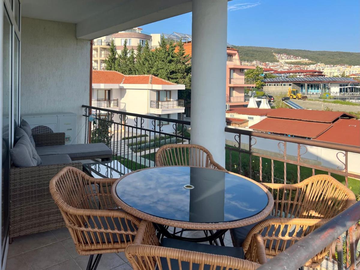 Beachfront Havana Sveti Vlas Eksteriør billede