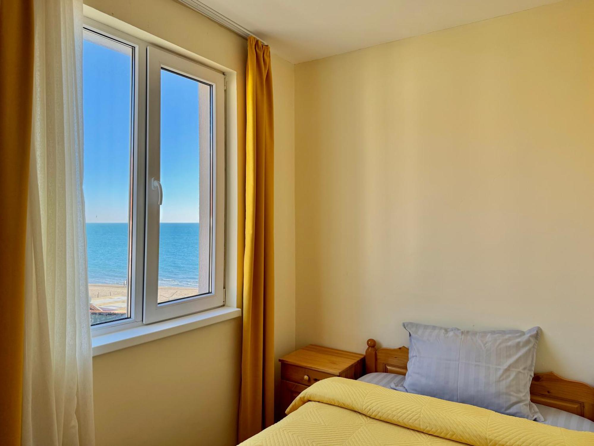 Beachfront Havana Sveti Vlas Eksteriør billede